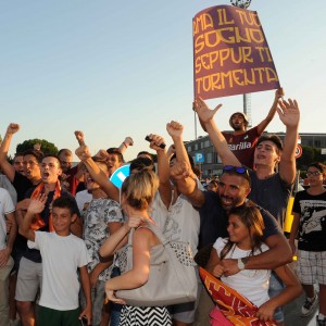 Dzeko-arrivo-a-Roma-2